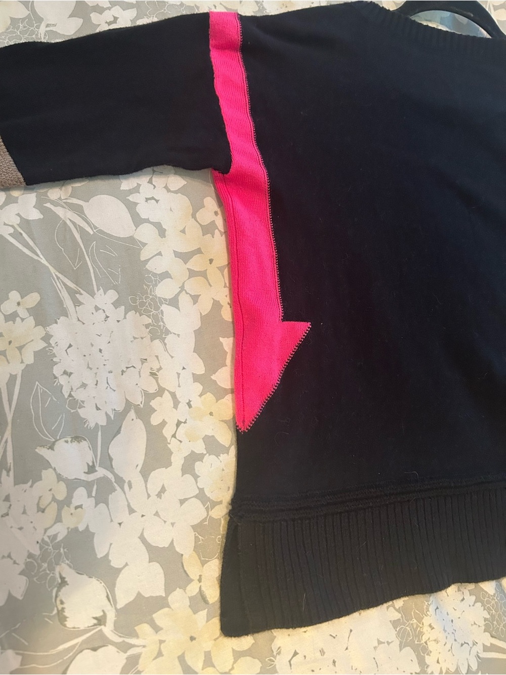 Lisa Todd Black Crewneck Sweater with Pink and Tan Arrow Motif - Picture 9 of 9